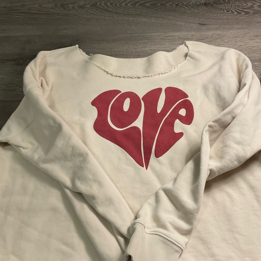 Cream off the shoulder